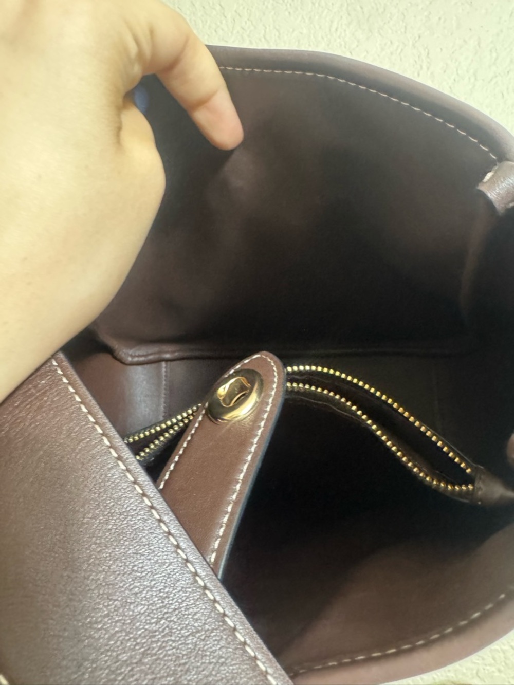 Coach Convertible Hadley Brown & White Cowhide Leather Shoulder Bag crossbody - Picture 7 of 7